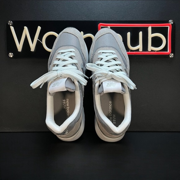 New Balance 997H Running Shoes • CM997HCA • Grey / Silver • Women’s Size 8.5 - Picture 8 of 10